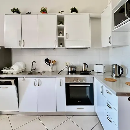 Orange Corner * Saranda