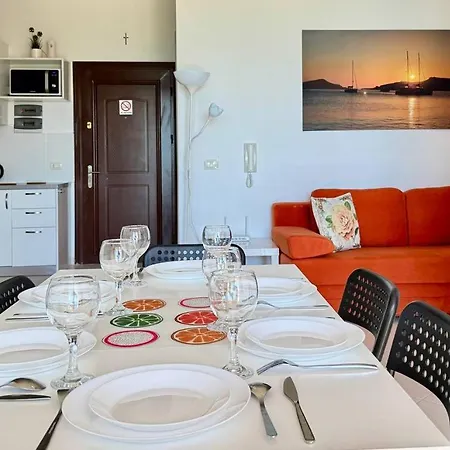 Orange Corner Saranda